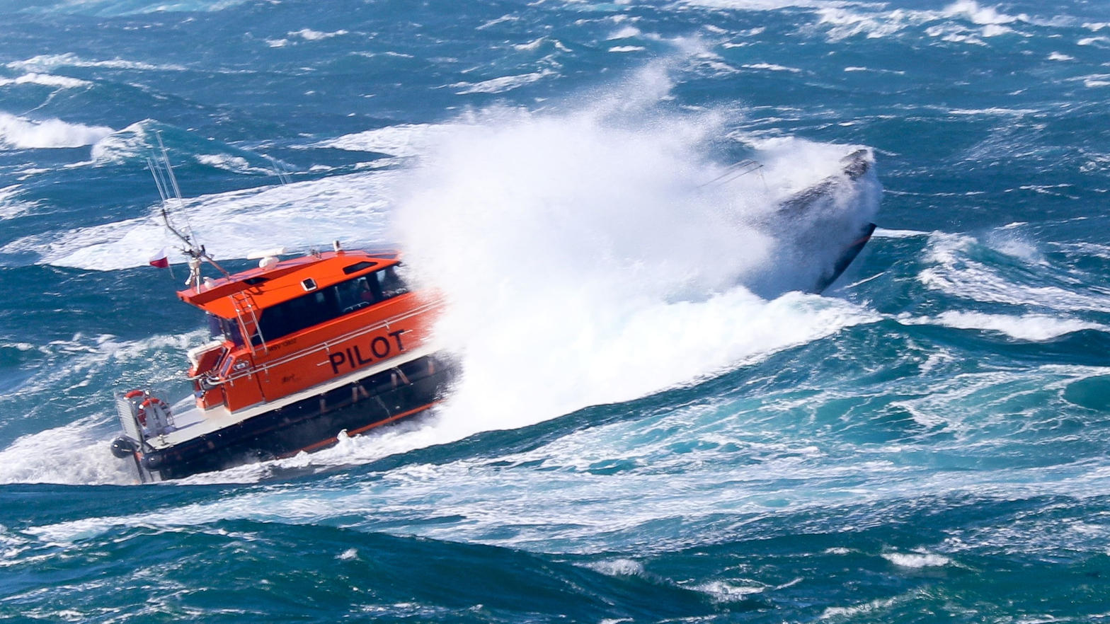 Hart Marine ORC pilot boat in heavy weather